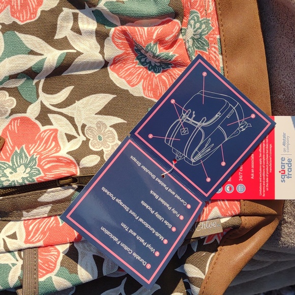 🙀EMMA & CHLOE Bohemian Print Trailmaker Backpack - Picture 8 of 12